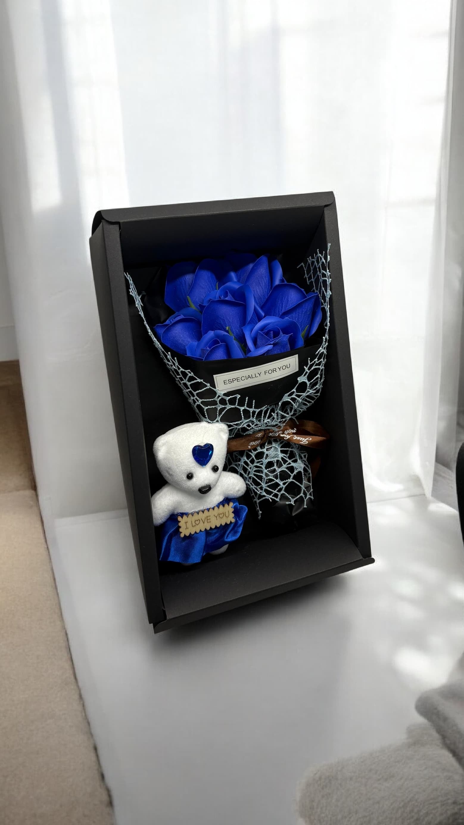 Strauß Geschenkbox mit Teddybär