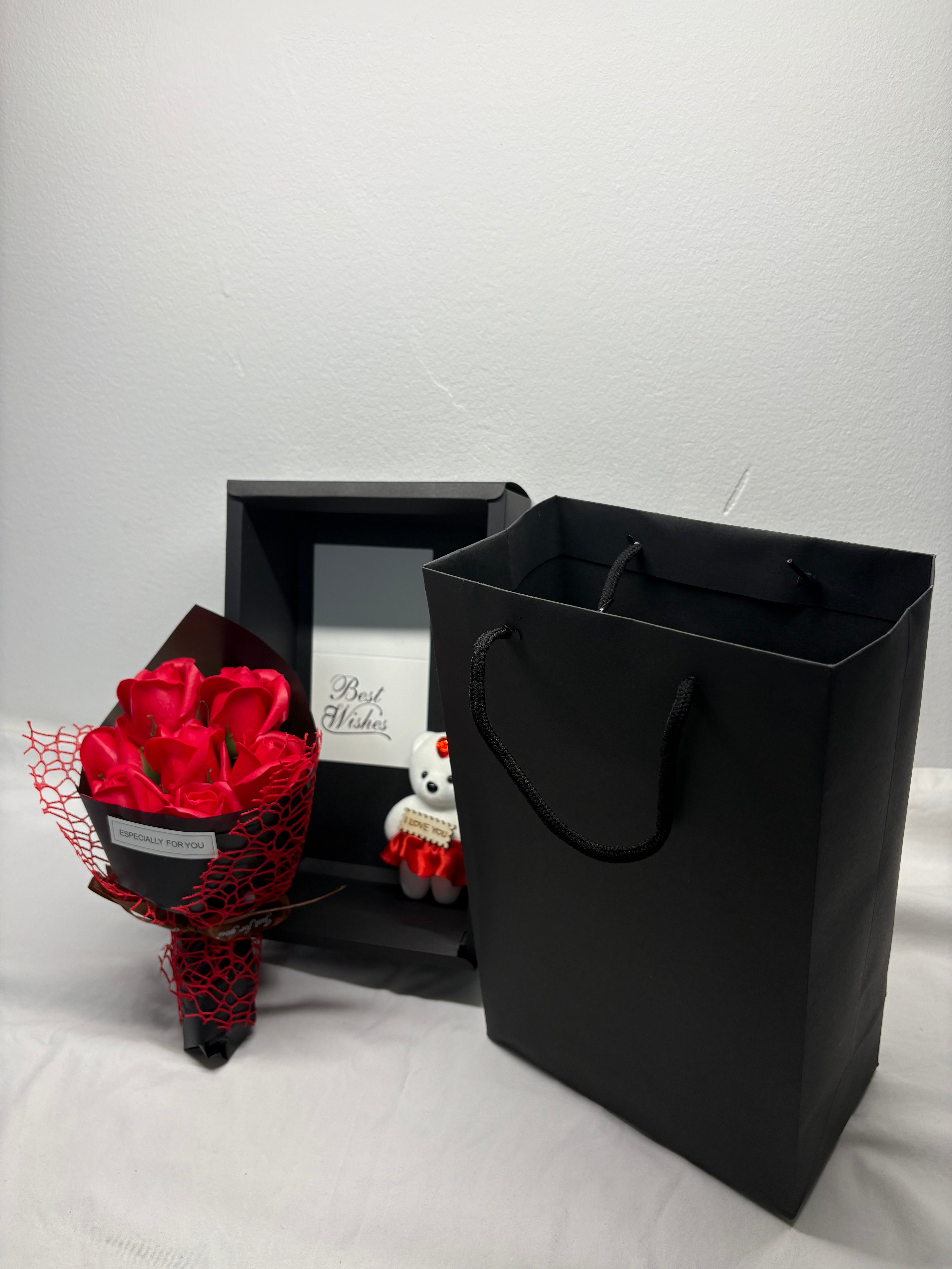 Strauß Geschenkbox mit Teddybär