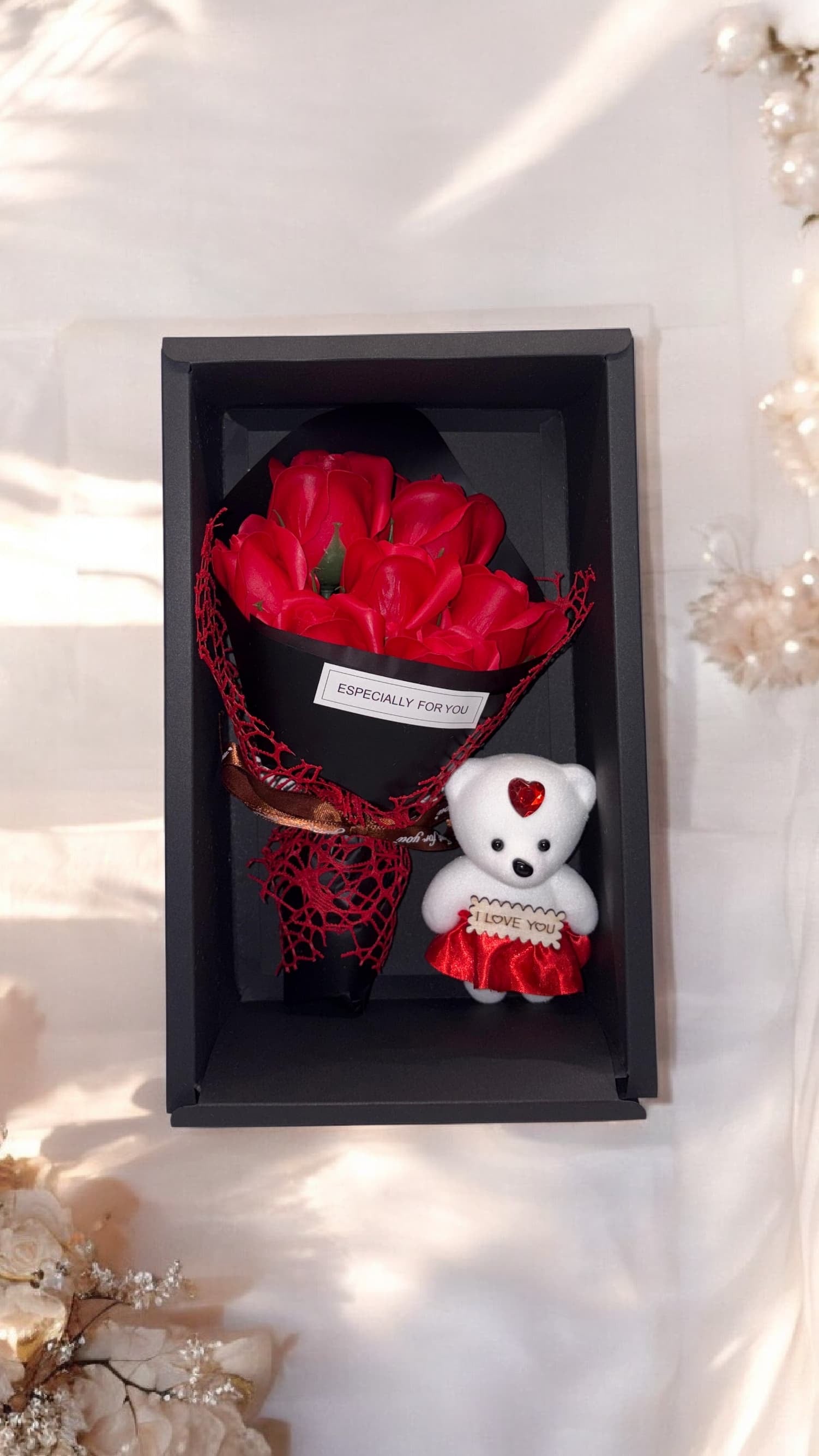Strauß Geschenkbox mit Teddybär